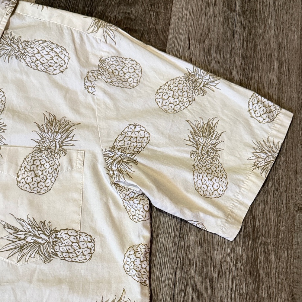 Avanti Hawaii Pineapple Print Button-Up Shirt Men’s Size Small Tropical Aloha - Picture 5 of 10